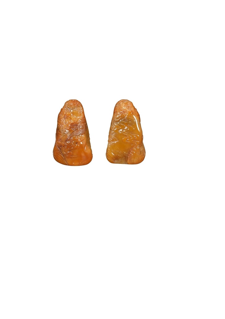 B-083 壽山石舊工坑頭金龍戲珠隨形章